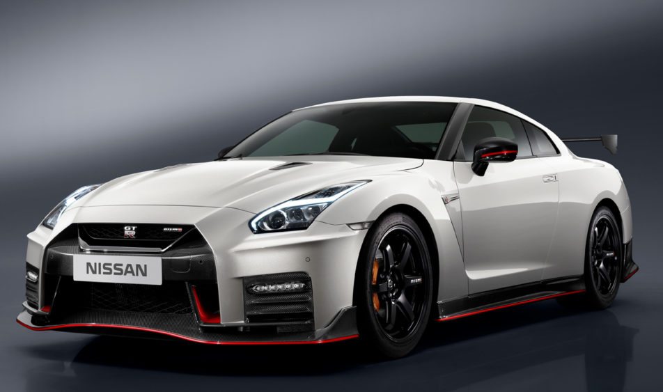 nissan-gt-r-nismo-sees-upgrades-to-features-price-for-20171