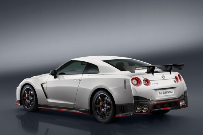 nissan-gt-r-nismo-sees-upgrades-to-features-price-for-20173