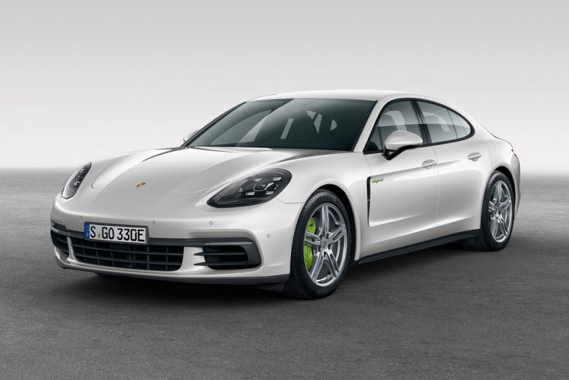 porsches-electric-panamera-packs-a-surprising-punch3