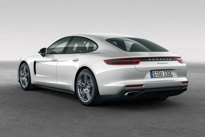 porsches-electric-panamera-packs-a-surprising-punch6