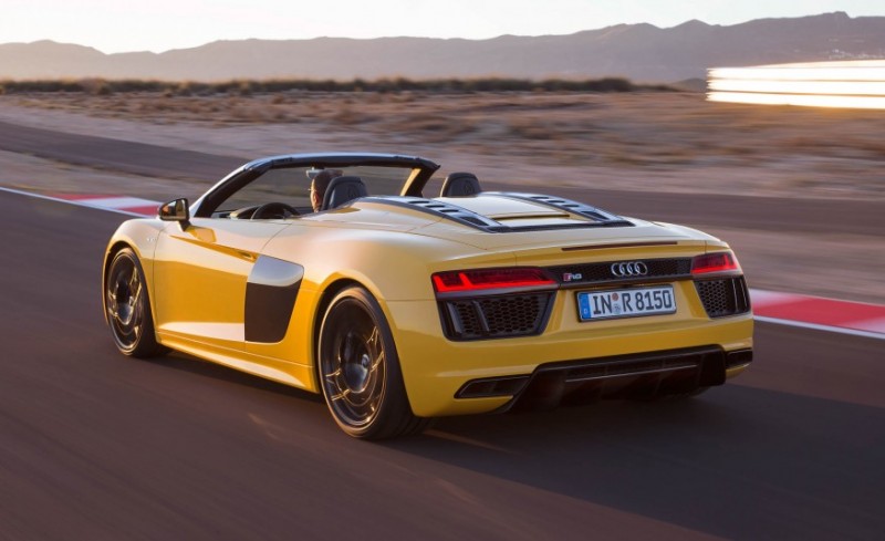 audi-gives-its-most-powerful-car-a-convertible-top-with-r8-spyder12