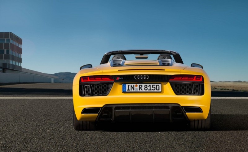 audi-gives-its-most-powerful-car-a-convertible-top-with-r8-spyder16