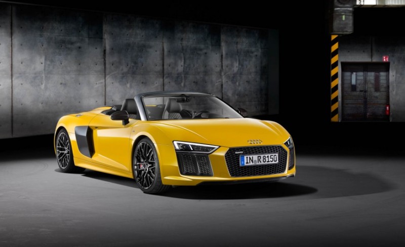 audi-gives-its-most-powerful-car-a-convertible-top-with-r8-spyder20