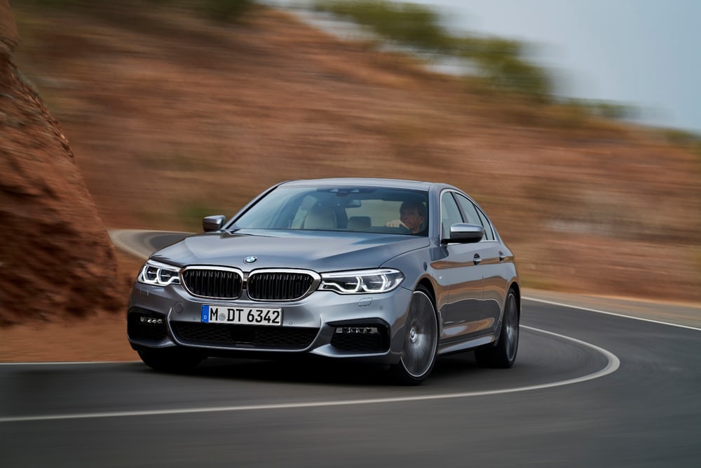 bmw-introduces-the-seventh-generation-of-its-5-series17
