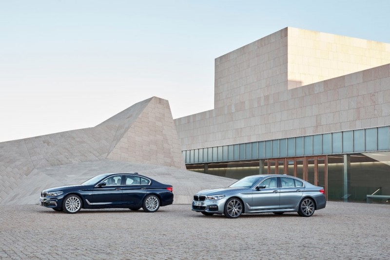 bmw-introduces-the-seventh-generation-of-its-5-series5