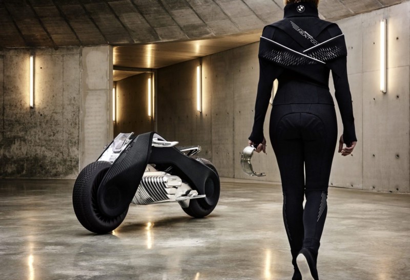 bmws-vision-of-the-motorcycling-future-is-a-techy-self-balancing-concept6