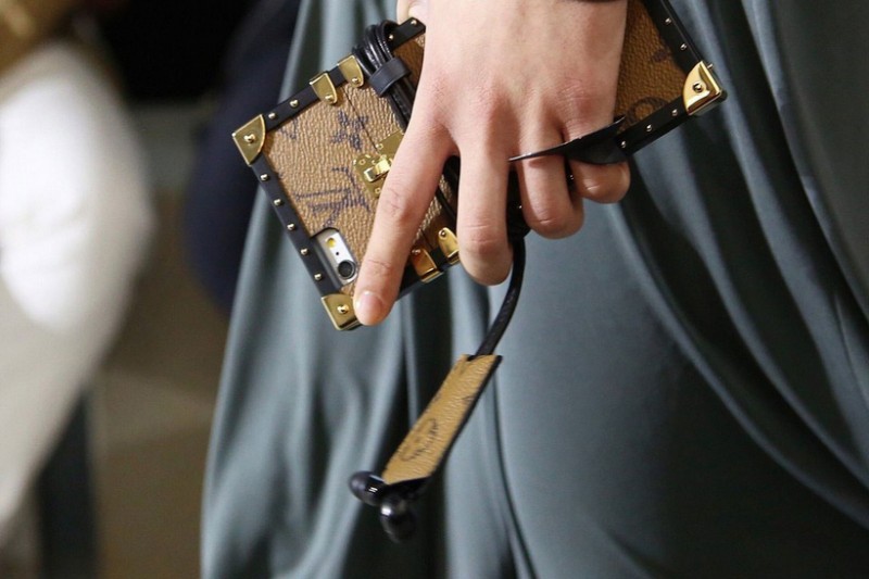 louis-vuittons-petite-malle-iphone-case-is-certain-to-be-the-hottest-tech-accessory-of-the-year6