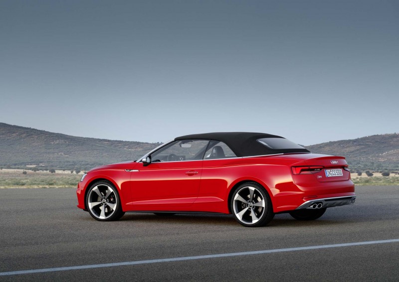 audi-unveils-2018-a5-and-s5-cabriolet33