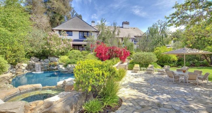 Bob Newhart’s Bel Air Mansion, Sold for $14.5M This Year, Is Back on the Market As a Razed Lot for $26M