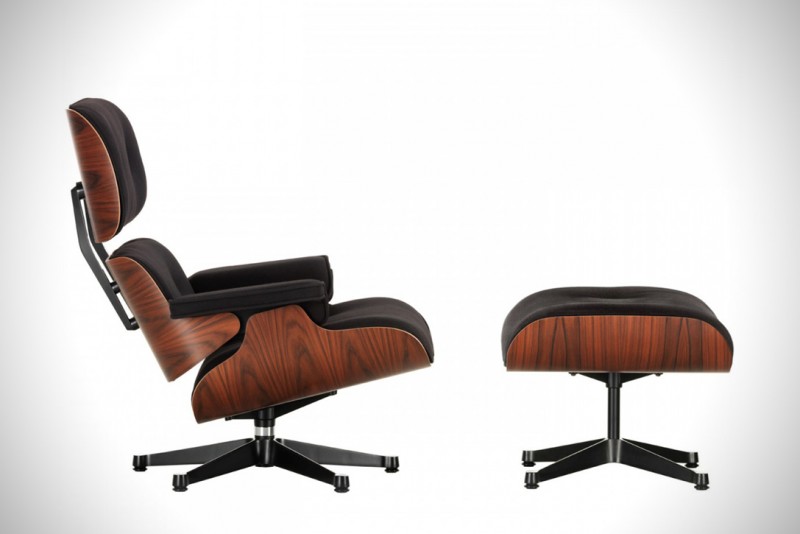 eames-lounge-chair-wears-twill-for-60th-anniversary4