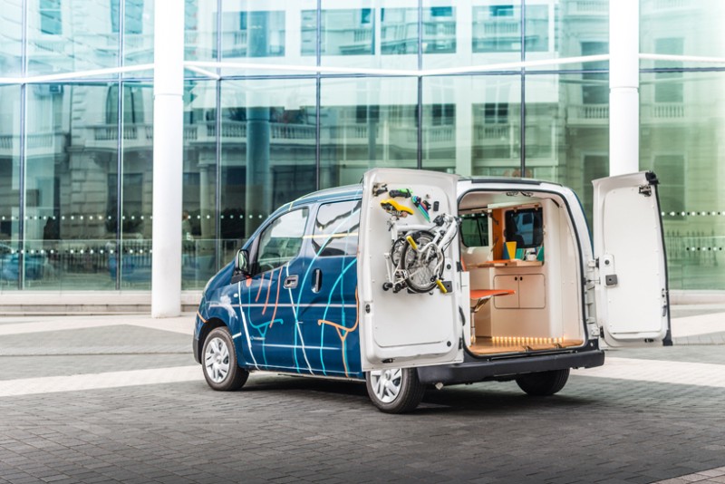 nissan-packs-a-hip-office-into-its-all-electric-van6
