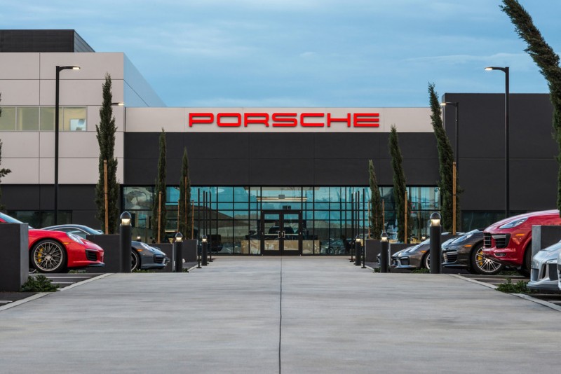 porsche-just-opened-a-new-experience-center-in-l-a3