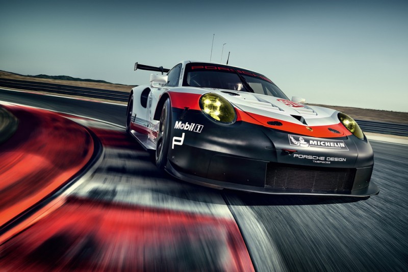 porsche-unveils-new-911-rsr-race-car2