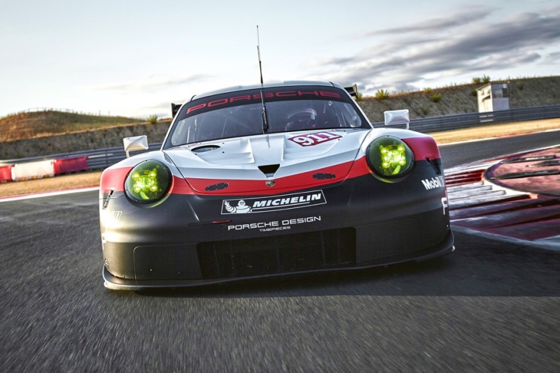 porsche-unveils-new-911-rsr-race-car3