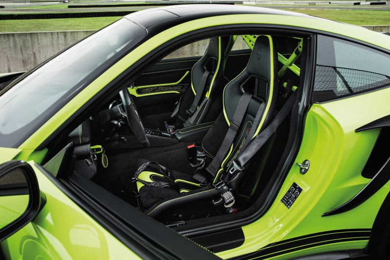 techarts-gtstreet-r-transforms-the-porsche-911-turbo-into-a-green-beast12