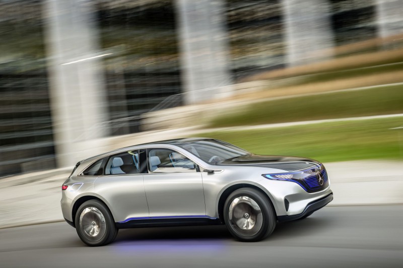 tesla-fighting-all-electric-mercedes-benz-to-go-on-sale-in-20201