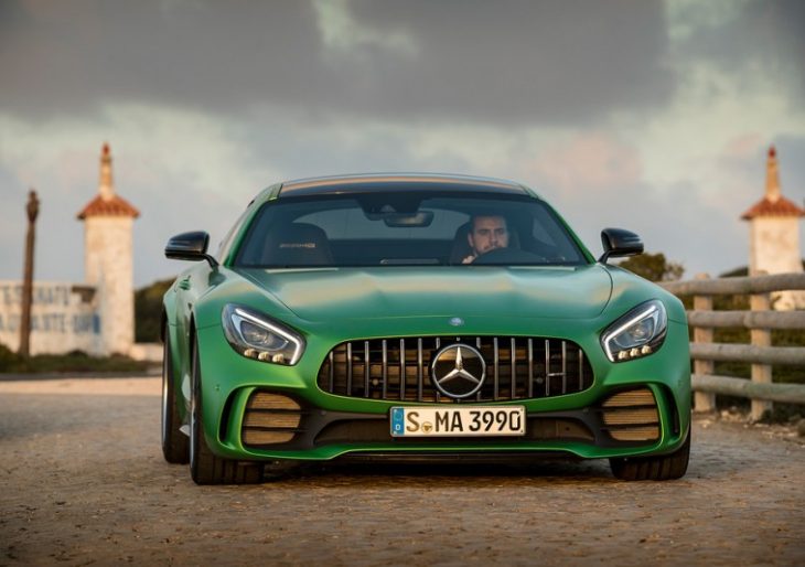 2018 Mercedes-AMG GT-R: Up Close and Personal
