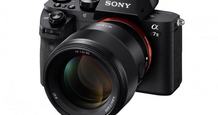 Sony Adds Two Lenses and a Radio-Controlled Flash to Its Camera Offerings