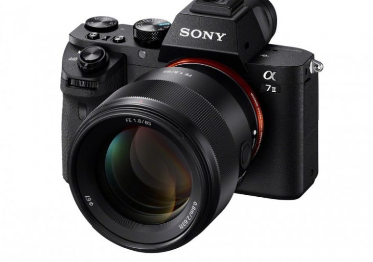 Sony Adds Two Lenses and a Radio-Controlled Flash to Its Camera Offerings