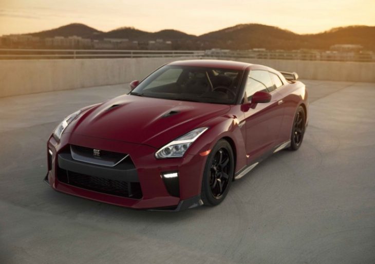 Nissan Introduces the Updated 2017 GT-R Track Edition