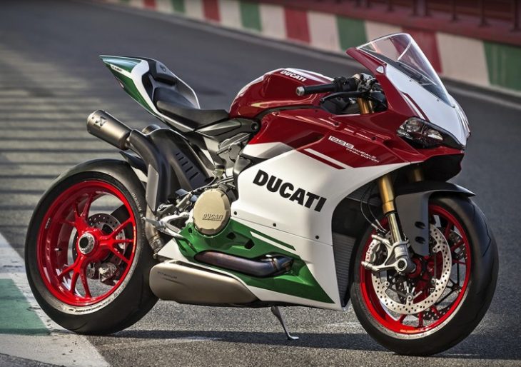 End of an Era: Ducati’s Final 1299 Panigale R Motorcyle Ends the V2 Lineage Strong