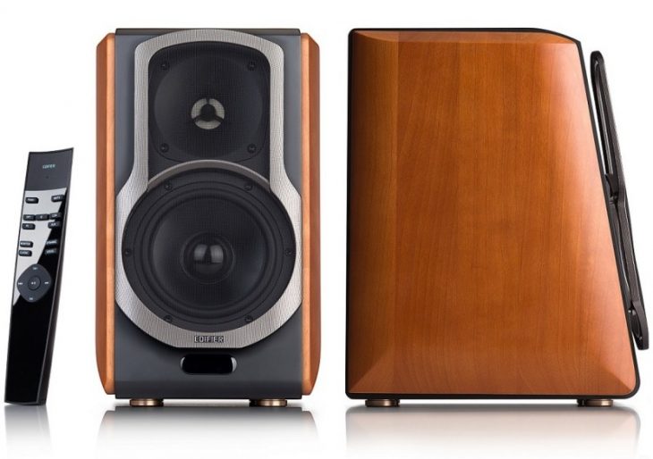 The $400 Edifier S2000 Pro Is a Striking Answer to the Classic Bookshelf Speaker