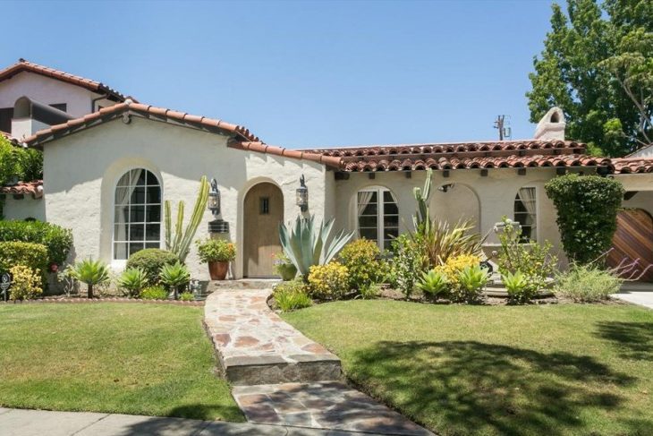 Mindy Kaling Takes $2M for L.A. Starter Home