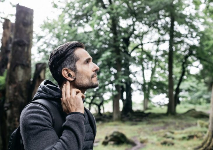 Sony Xperia Ear Duo Earphones Let You Hear the World Around You