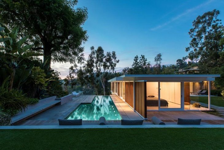 Annie Lennox Picks Up L.A. Architectural for $4.4M