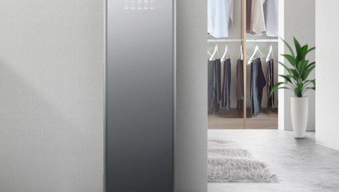 LG’s Smart Wardrobe Features Google Assistant, Steam Cleaner