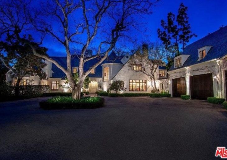 Fleetwood Mac’s Lindsey Buckingham Completes Sale of Brentwood Home for $28M