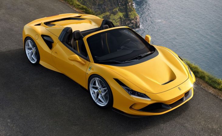 Ferrari F8 Spider Features a Retractable Hardtop for Those Balmy Days of Late Summer