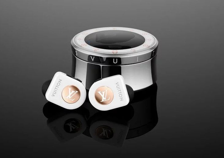 Louis Vuitton&#39;s Updated Horizon Wireless Earphones: Noise-Cancelling, New Designs | American Luxury