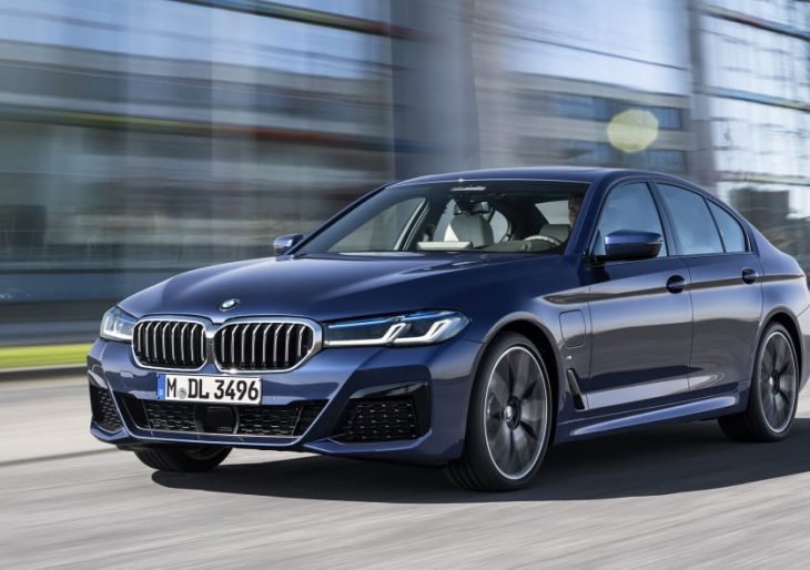 2021 BMW 5 Series Receives Styling Update, Adds Plug-In Hybrid Model