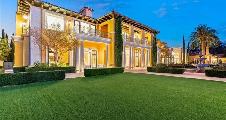 Billionaire Steve Wynn Lists Tasteful Mansion in Las Vegas for $25M