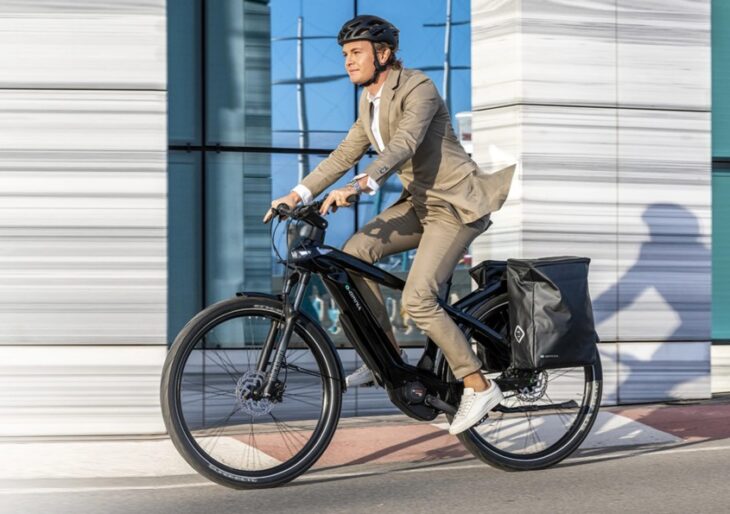 Bianchi’s e-Omnia E-Bike Lineup Covers City Commuting, Touring, and Mountain Biking