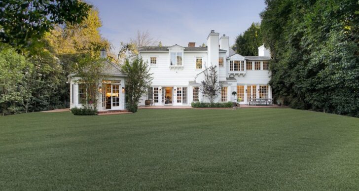 On the Heels of Tennessee Mansion Sale, Kelly Clarkson Picks Up L.A. Charmer for $5.4M