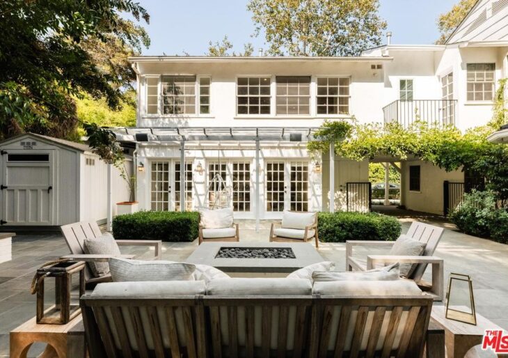 Chelsea Handler Pays $5.9M for Cheryl Hines’ L.A. Home