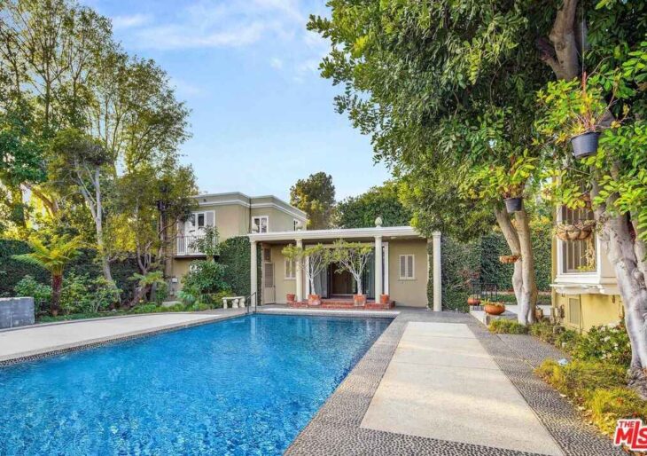Kirk Douglas’ Beverly Hills Home on the Market for $7.5M