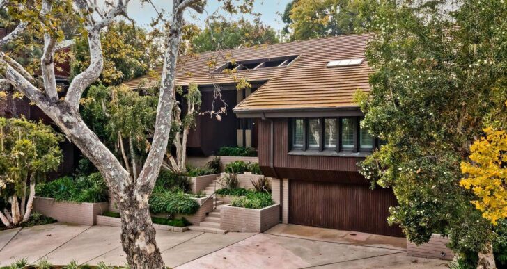 Billionaire Eric Schmidt Gobbles Up House Next-Door to $62M 90210 Manse for Above-Ask $5.2M