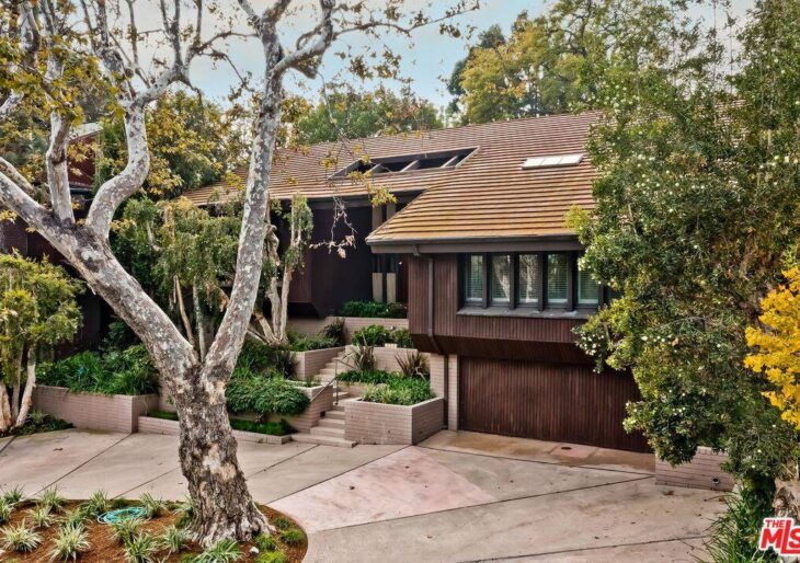 Billionaire Eric Schmidt Gobbles Up House Next-Door to $62M 90210 Manse for Above-Ask $5.2M