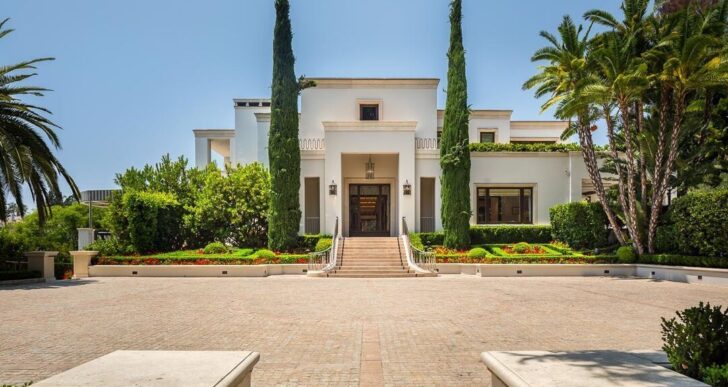 Billionaire Steve Wynn Offering Beverly Hills Home for a More Sensible $100M After Price Cut