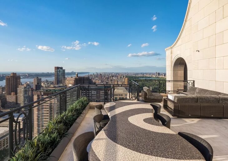 Billionaire Dan Och Asking $57.5M for Designer-Done Penthouse in Manhattan
