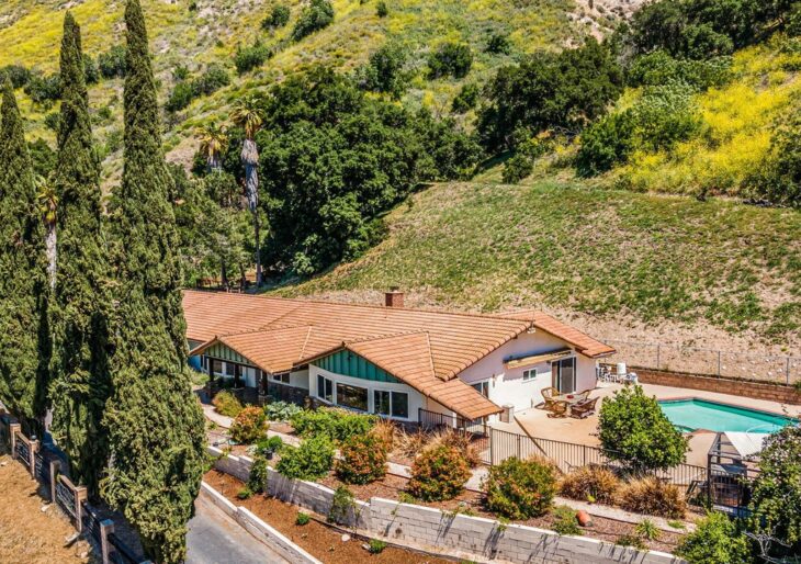 Johnny Cash’s California Home on the Market for $1.8M