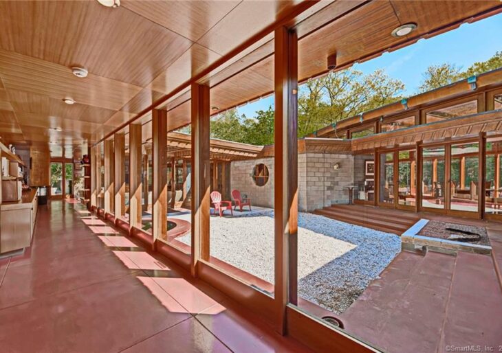 Expansive Frank Lloyd Wright Hits the Market in New Canaan at $8M
