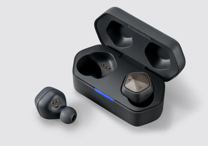 Astell&Kern’s UW100MKII Wireless Earphones Promise ‘Uncompromising, Exquisite Hi-Fi Sound’