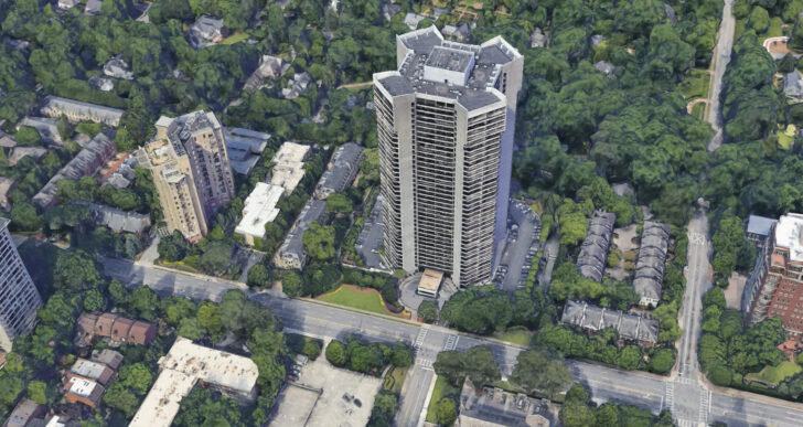 Elton John Seeking $5M for Longtime Atlanta Duplex
