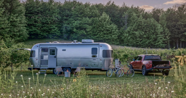 Airstream’s Trade Wind Trailer Brings Retro Style to Backcountry