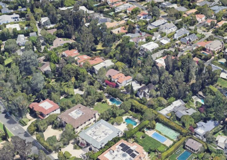Billionaire Evan Spiegel Looking to Part With Starter Home in L.A. for $5M