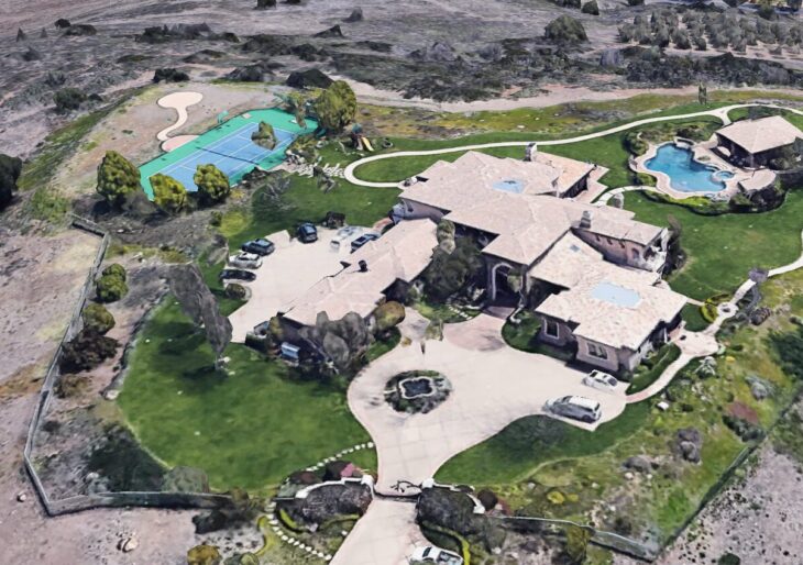 Gary Sinise Seeking $7.3M for SoCal Compound